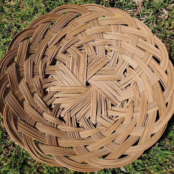 Large Wicker Basket - Picture 2 of 4